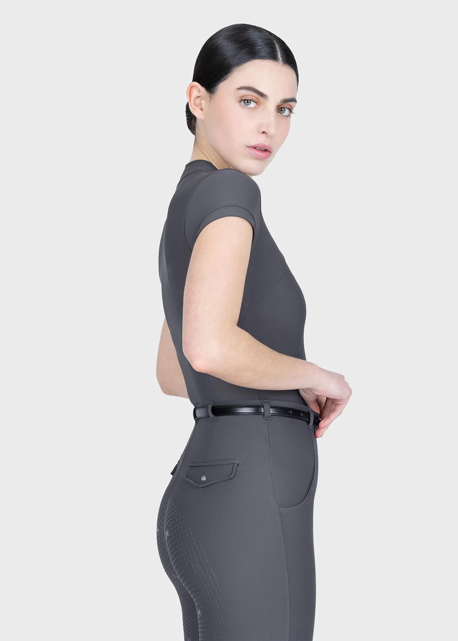 Velya Short Sleeve Base Layer (Graphite) - Image 5