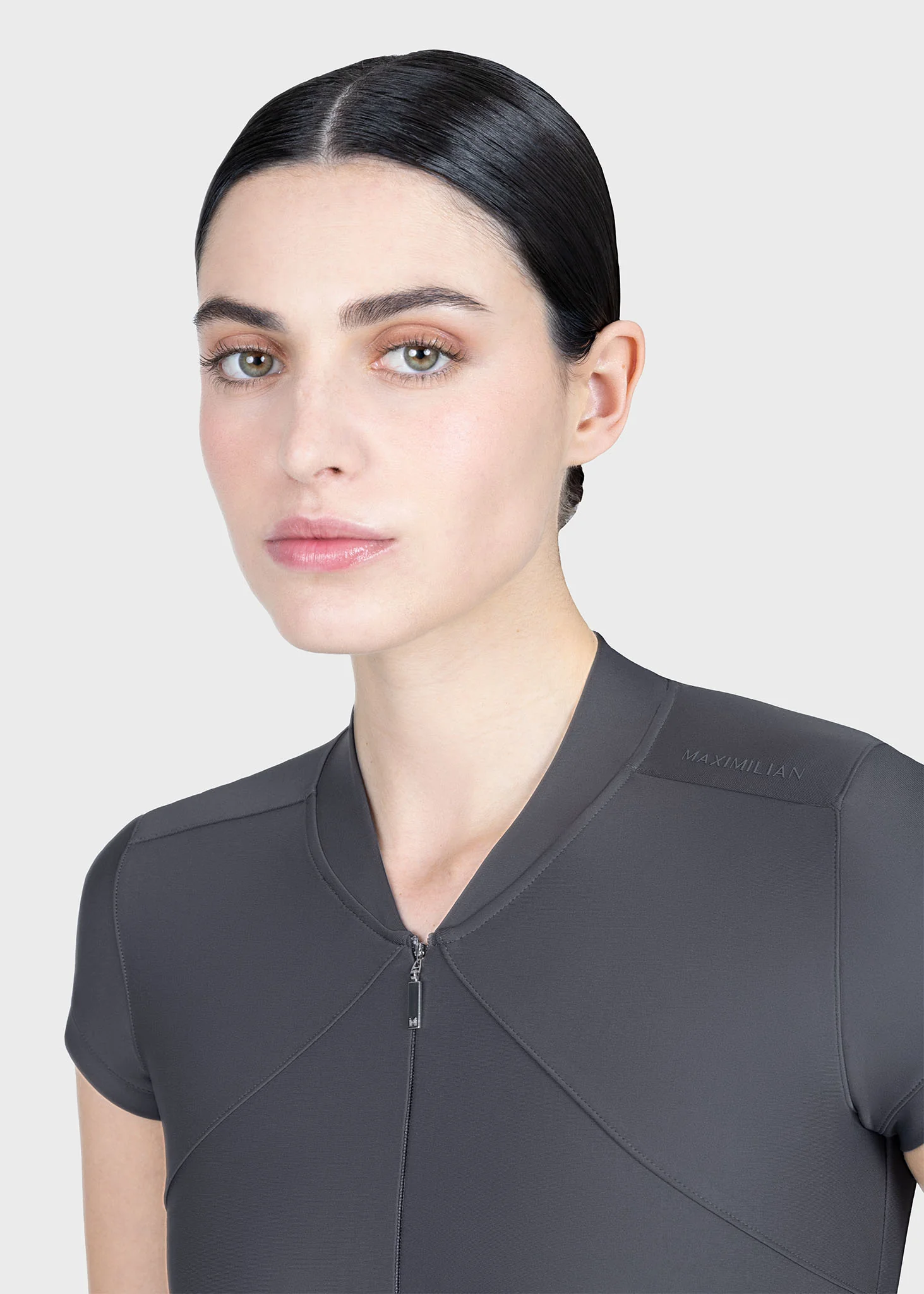 Velya Short Sleeve Base Layer (Graphite) - Image 8